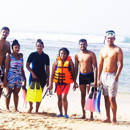 Hotel Madiha Surf House Lanka Matara Esterno foto
