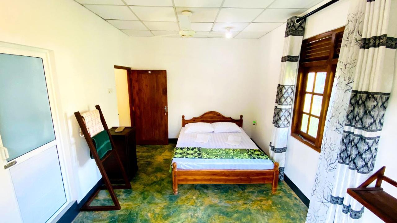 Hotel Madiha Surf House Lanka Matara Esterno foto