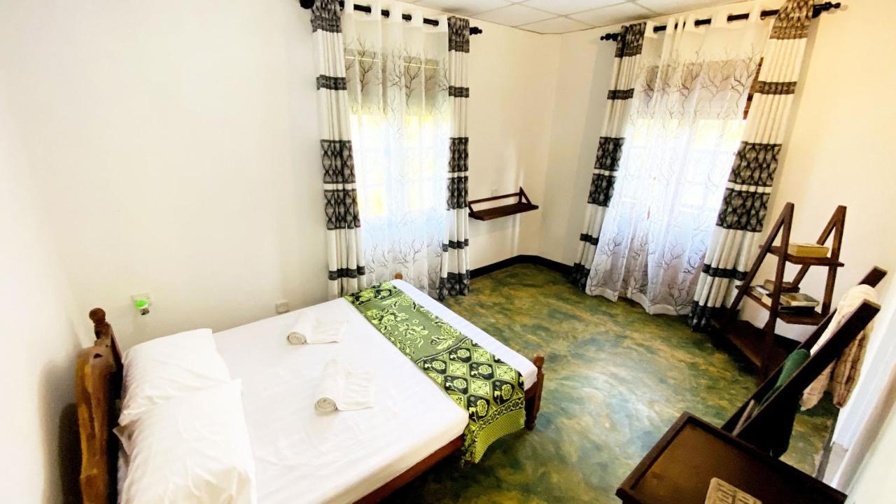 Hotel Madiha Surf House Lanka Matara Esterno foto